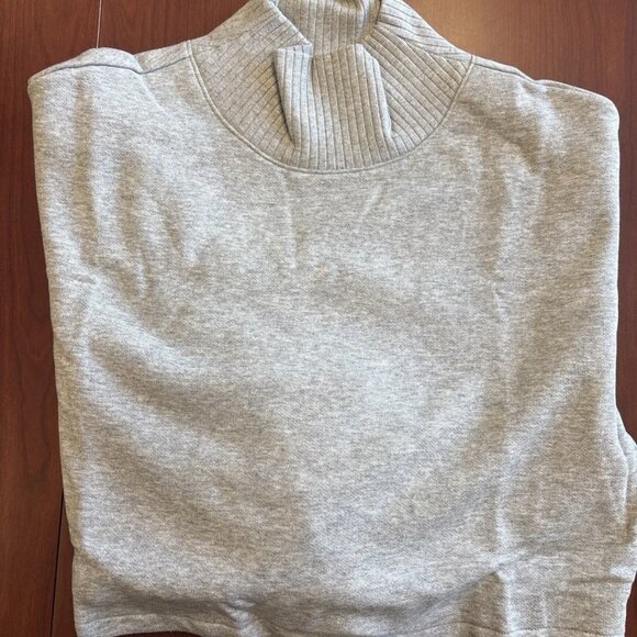 Alo Yoga Cropped Serenity Coverup And Serenity Wide Leg Sweatpant Grey In Set - Picture 3 of 7